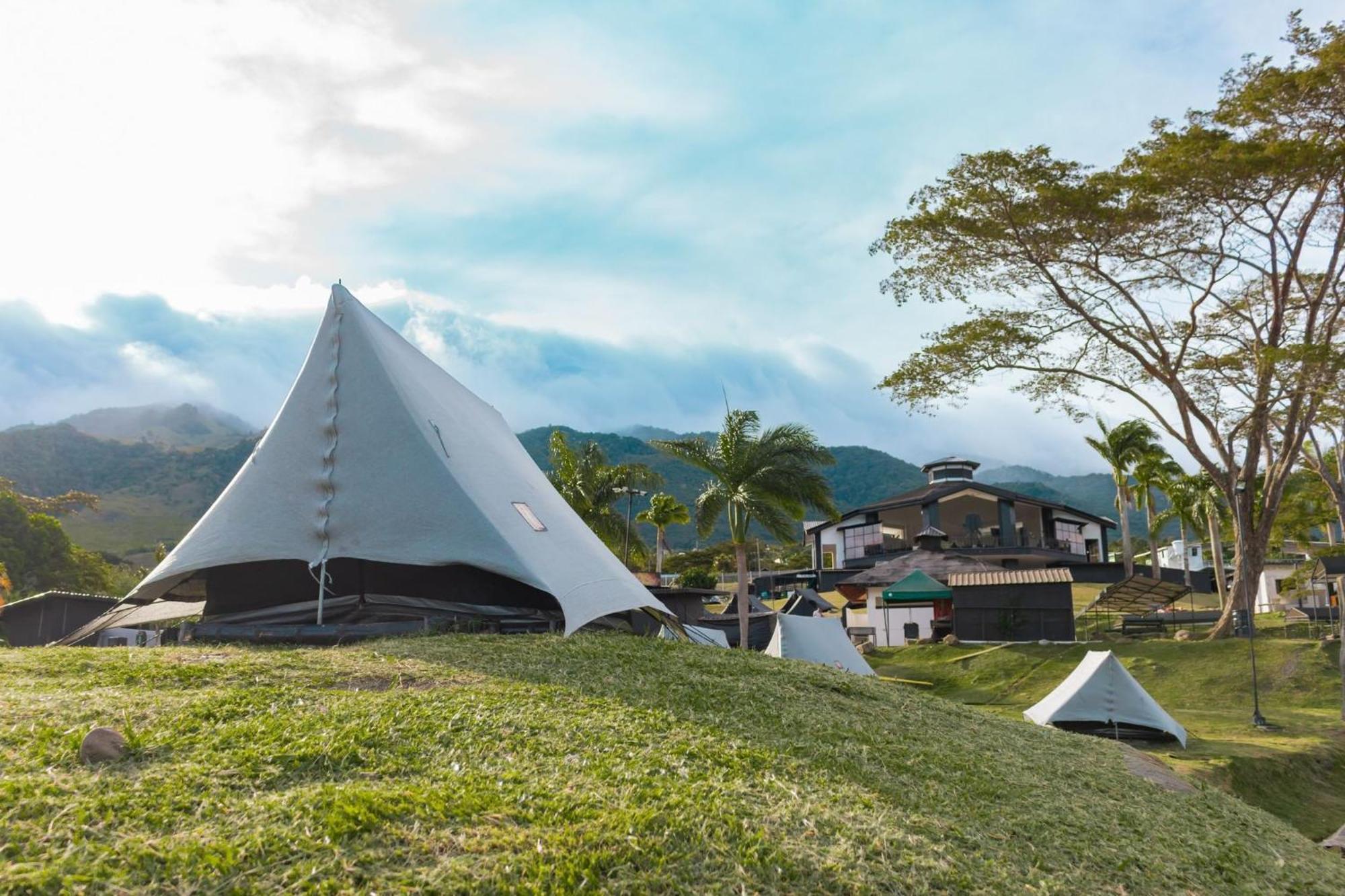 Mystic Paradise Darien Calima